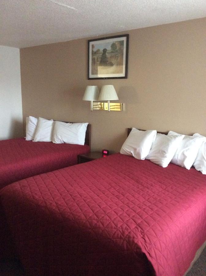 Sports Club Motel Wayne Екстер'єр фото