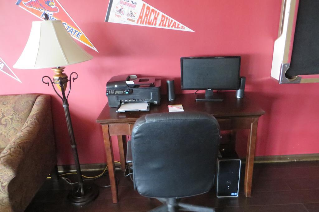 Sports Club Motel Wayne Екстер'єр фото