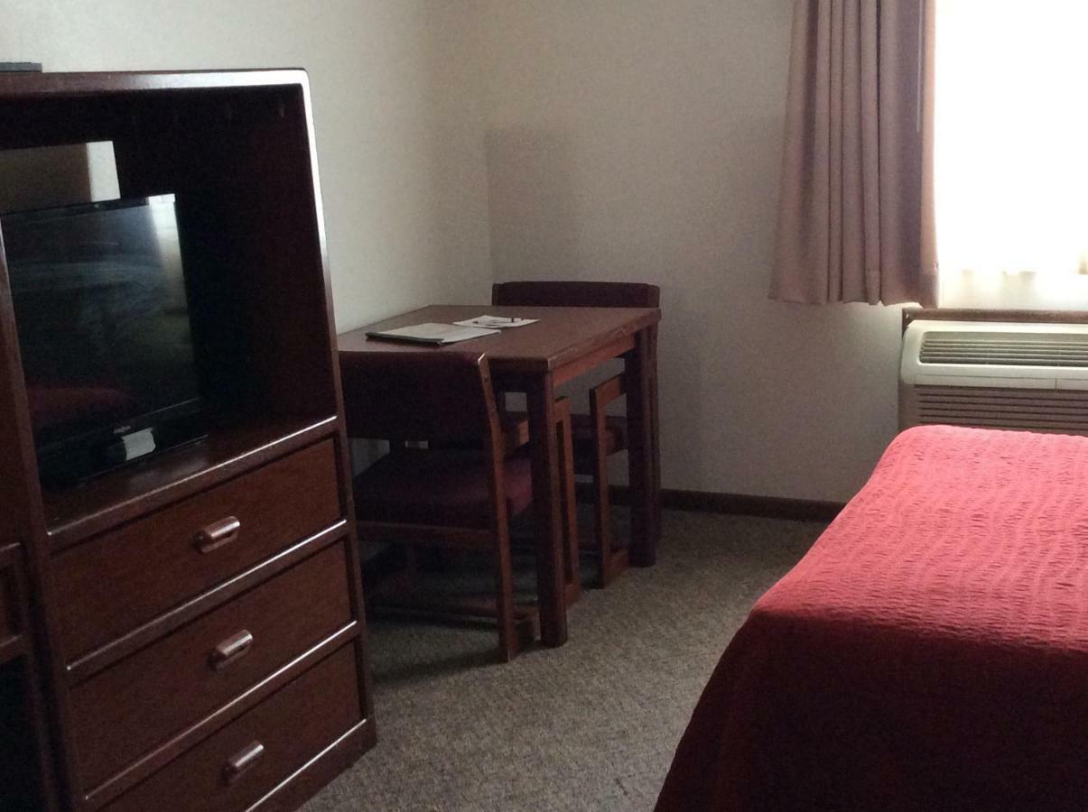 Sports Club Motel Wayne Екстер'єр фото